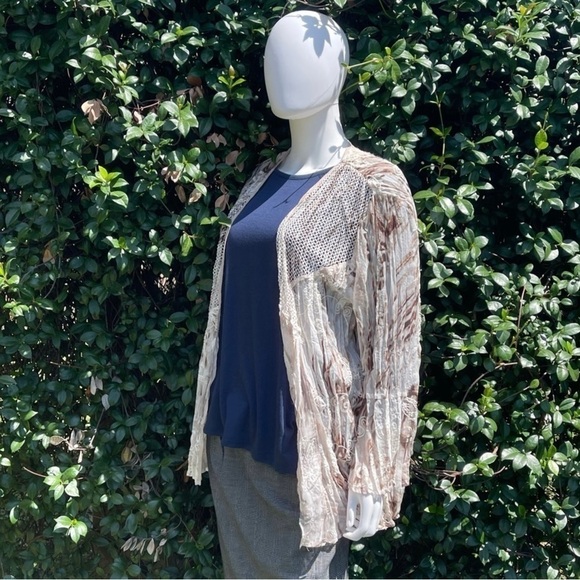 Chico’s Travelers Lightweight Embroidered Crochet Cardigan - Picture 10 of 13